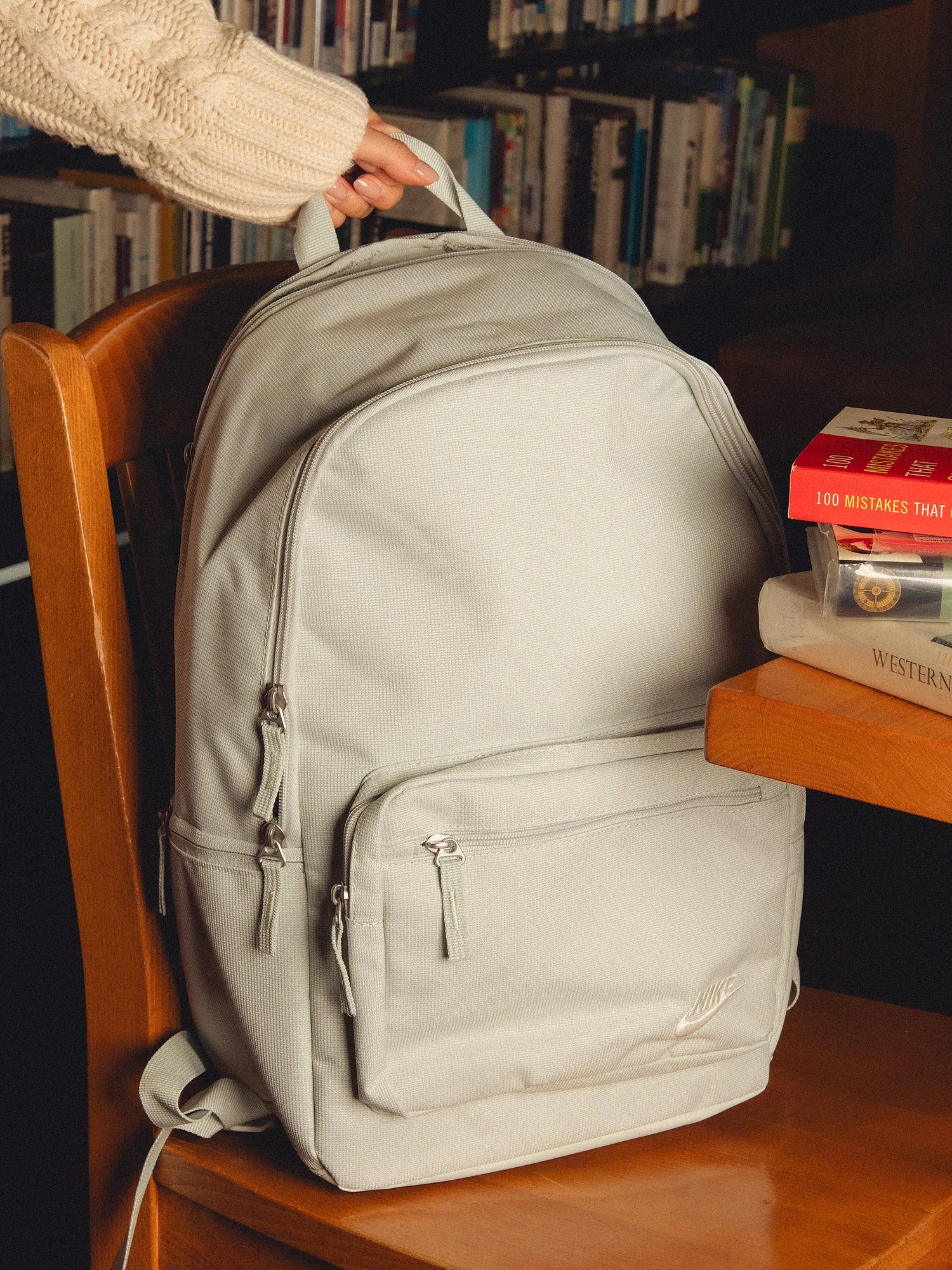 NIKE HERITAGE EUGENE 23L BACKPACK